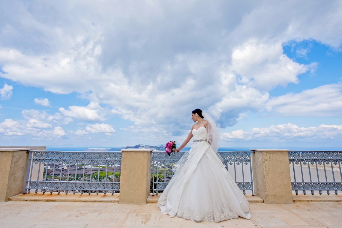 destination-wedding-photographer-santorini-25